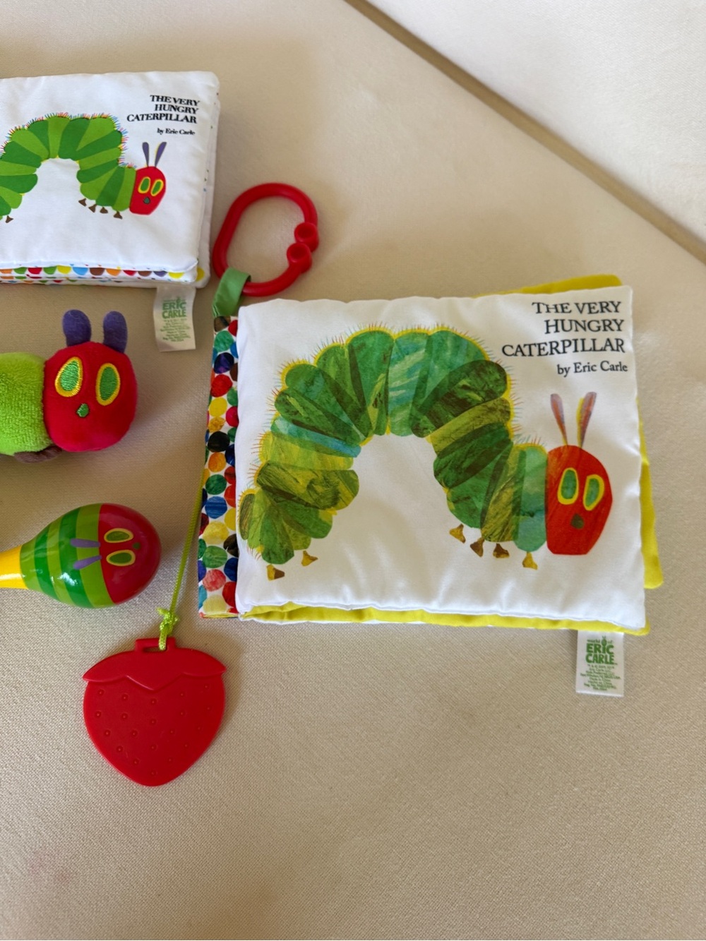 The Very Hungry Caterpillar 5 piece lot Baby soft book rattle toy tether toy - Picture 4 of 13